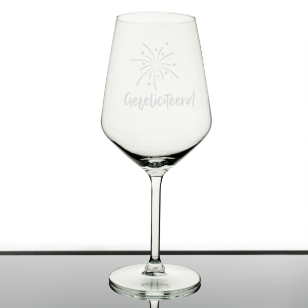 Wijnglas met felicitaties wijnglas graveren