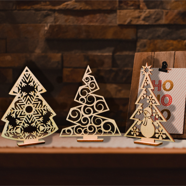 Houten kerstboompjes